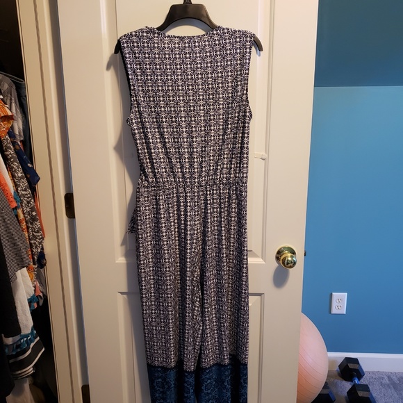 Dana Buchman Cropped Jumpsuit - Picture 5 of 5